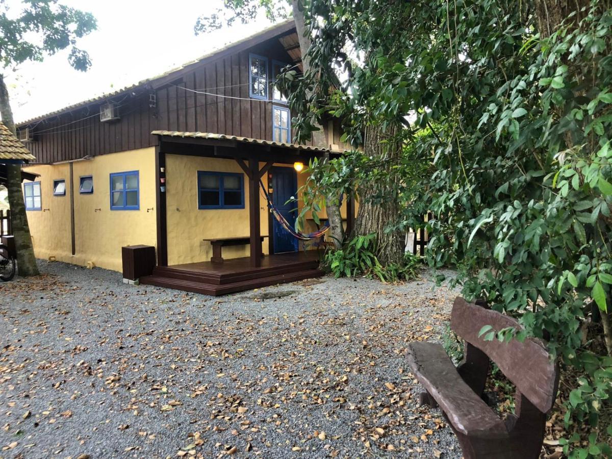Chales No Centro De บอมบินญัส ภายนอก รูปภาพ